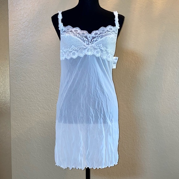 New white sheer chemise with lace - Picture 1 of 6